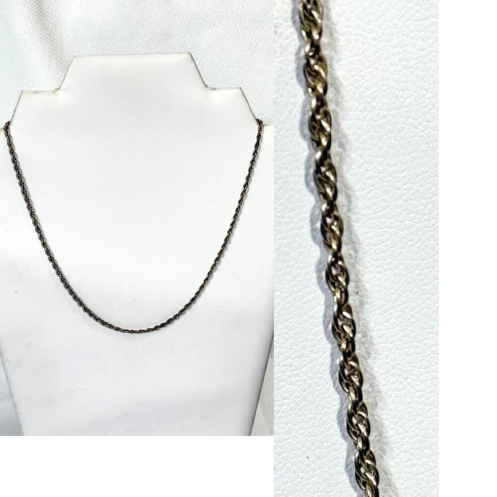 Sterling silver 18" rope chain necklace.